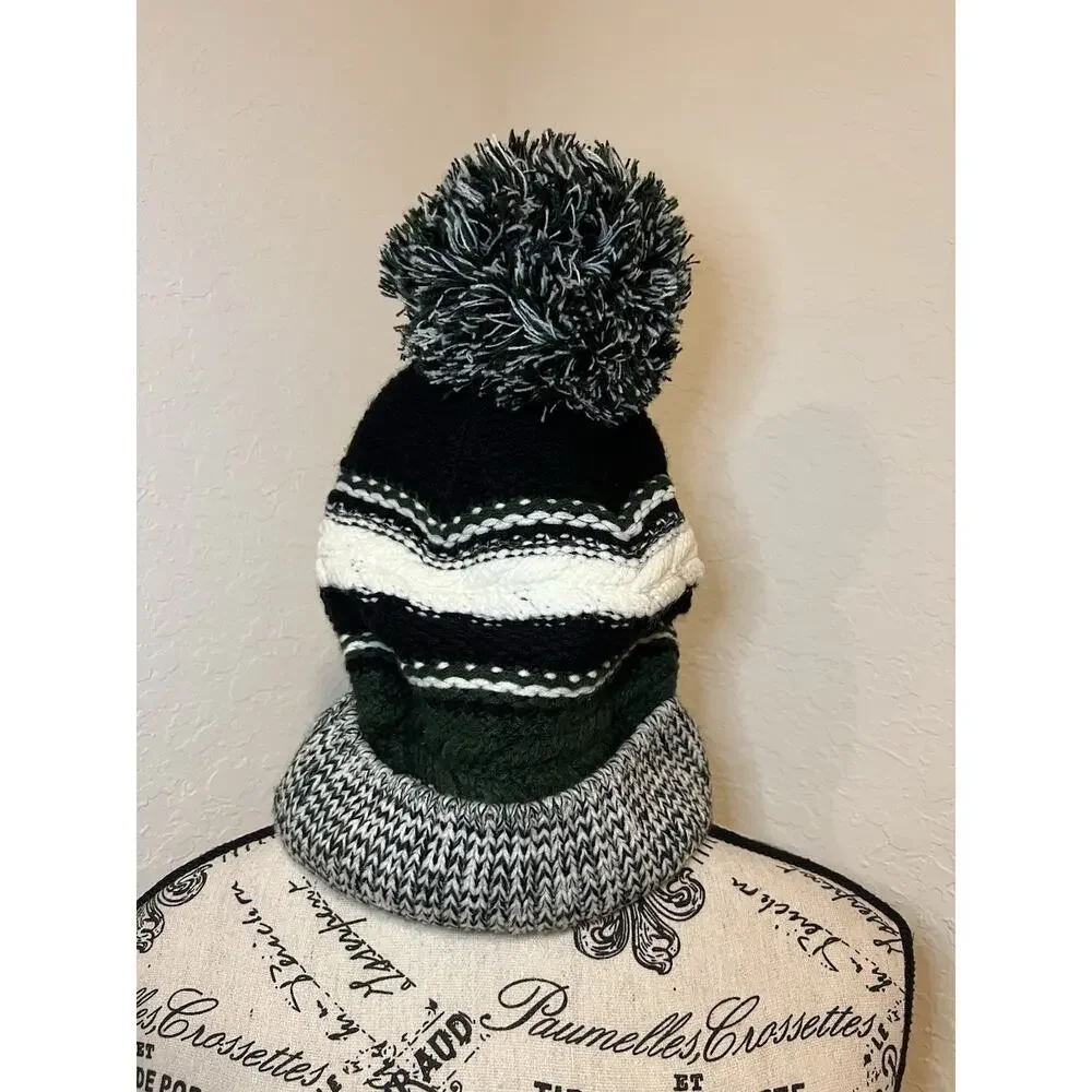 Sport-Tek Kids Pom-Pom Beanie Black White Green Winter Cozy Casual Outdoors